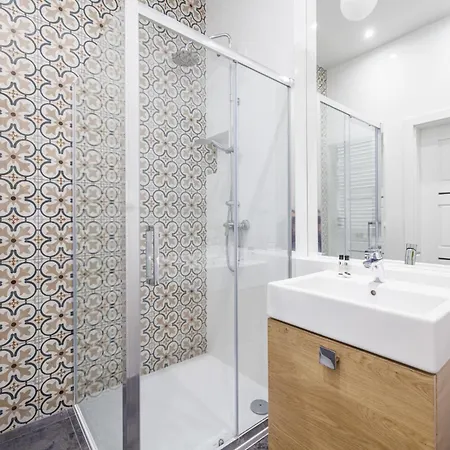 Ina Rent - Slaska 12 Aparthotel 3*