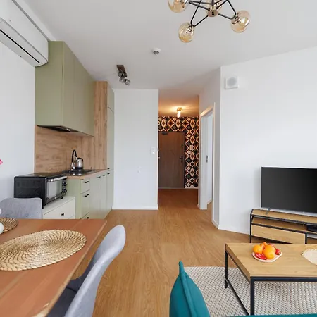 Ξενοδοχείο με διαμερίσματα Ina Rent - Slaska 12 *