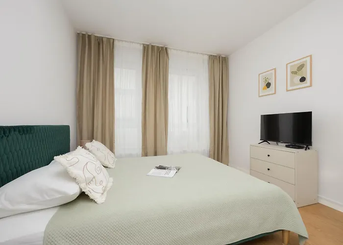 Ina Rent - Slaska 12 3*